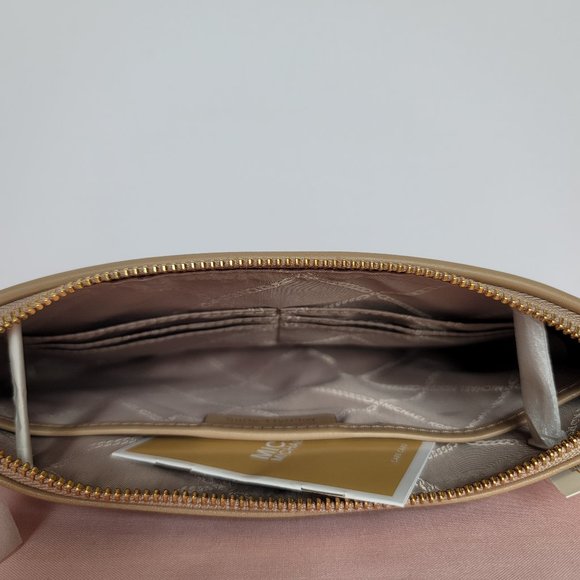 MICHAEL KORS Jet Set Charm Signature Logo Wristlet/Pouch- Camel Multi ⭐ - Picture 14 of 16